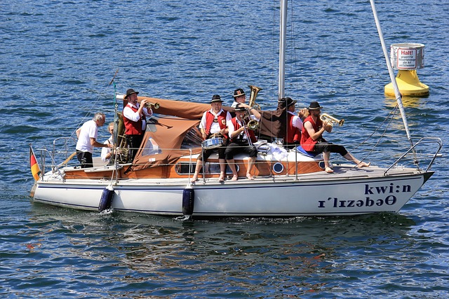 对滑翔伞的 对滑翔伞的